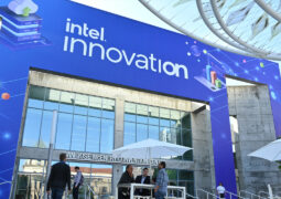 Intel açık, yazılım öncelikli yaklaşımla geliştirici inovasyonunu hızlandırıyor
