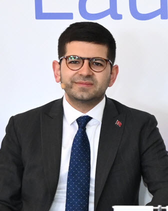 A. Burak Dağlıoğlu / T.C. Cumhurbaşkanlığı Yatırım Ofisi Başkanı