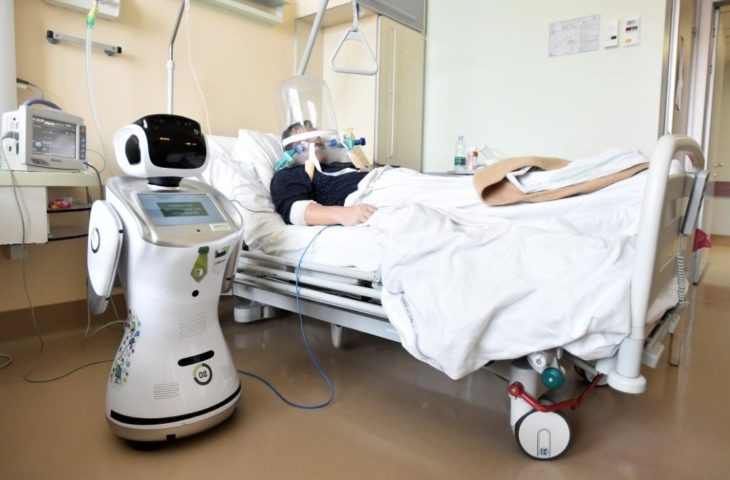 Robotlar koronavirüs